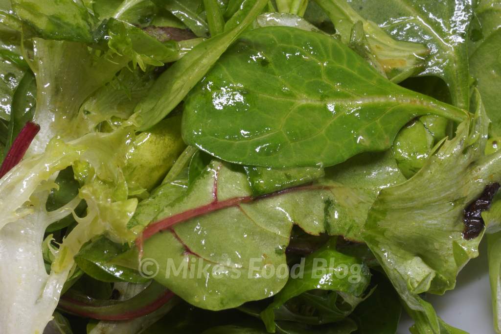 lemon balsamic salad dressing zoomed in